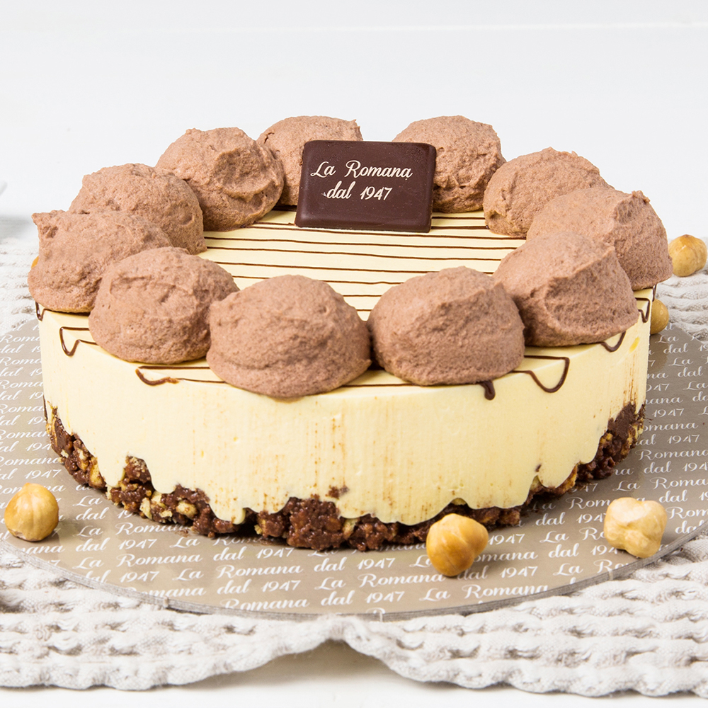Frollina alla crema di nocciola al cacao.